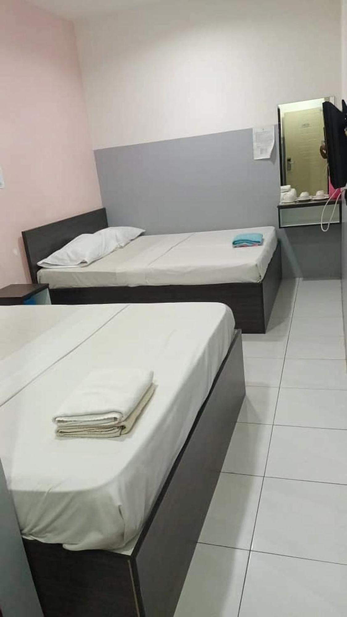 Hotel Checkedinn Ипох Экстерьер фото